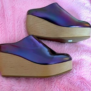 Brand new never worn Sydney Brown Vegan Clogs